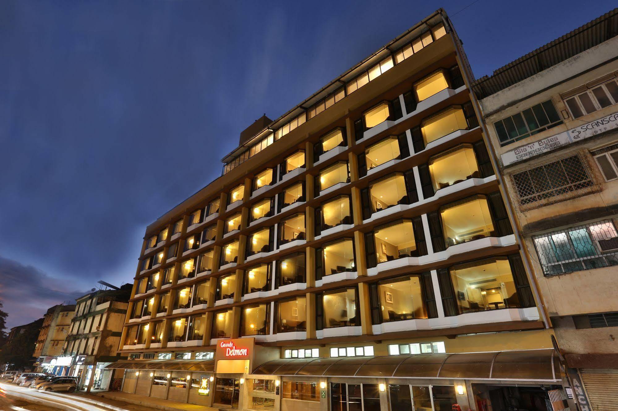 Grande Delmon Hotel Pangim Exterior foto